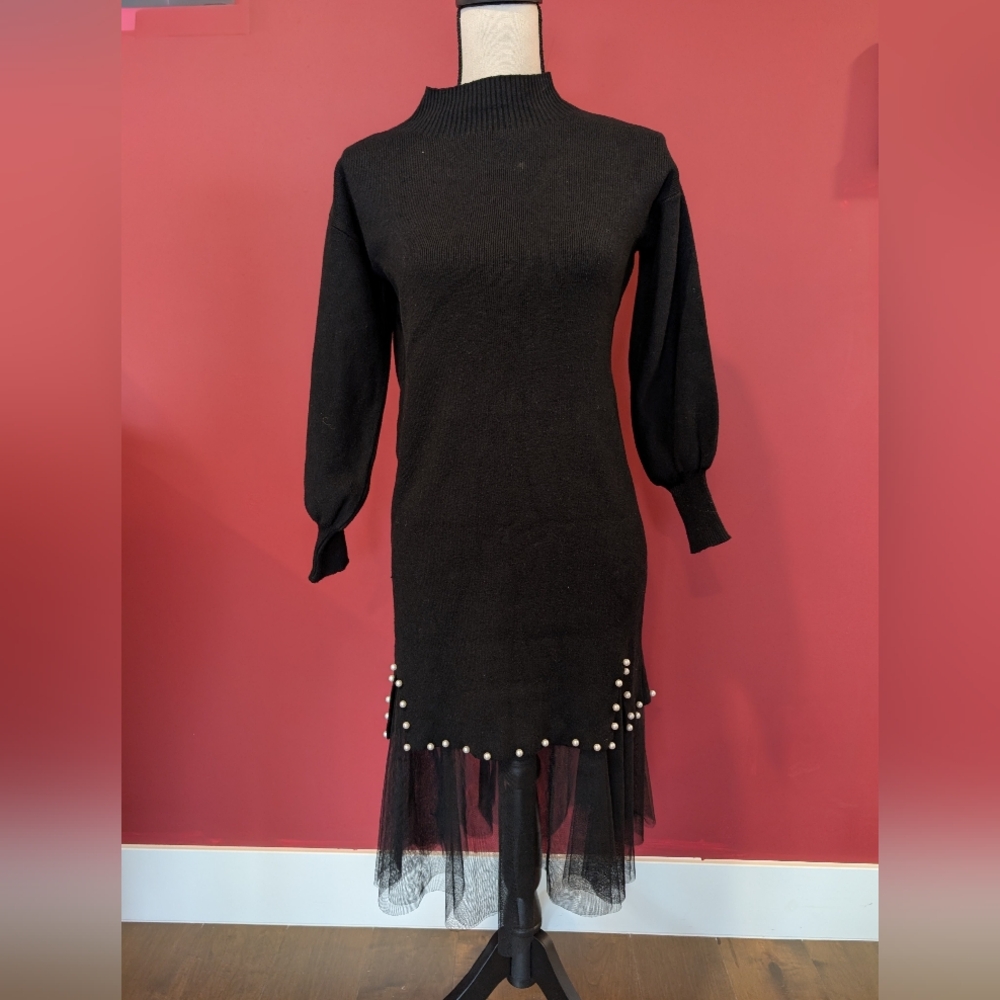 🌹Like New🌹Elegant Black Dress with Pearl Accents